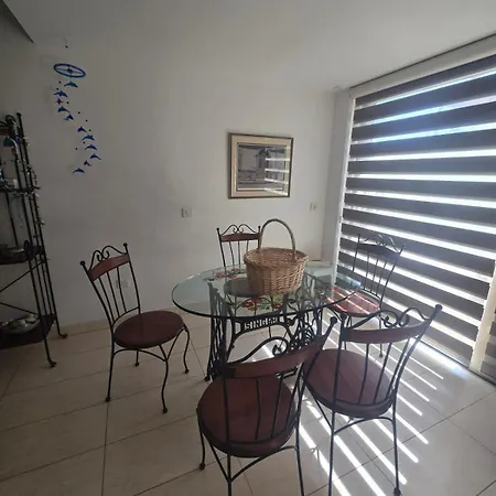 Σπίτι διακοπών Lazuli Seafront House Nr18 Λάρνακα