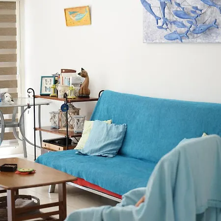 Searenity Seafront House - 50m From The * 拉纳卡
