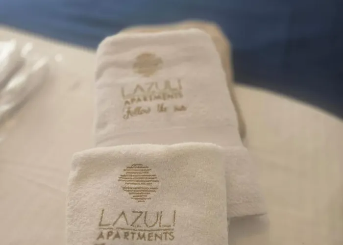 Lazuli Seafront House Nr18 拉纳卡